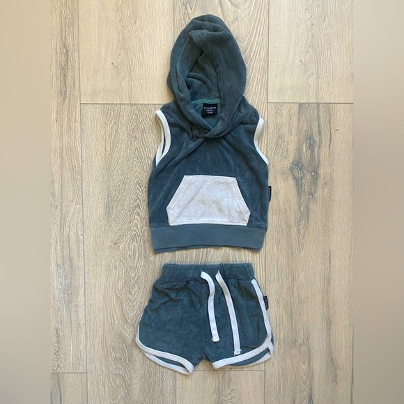 Little Bipsy Terry Cloth Combo - Size 18-24M - Picture 1 of 10